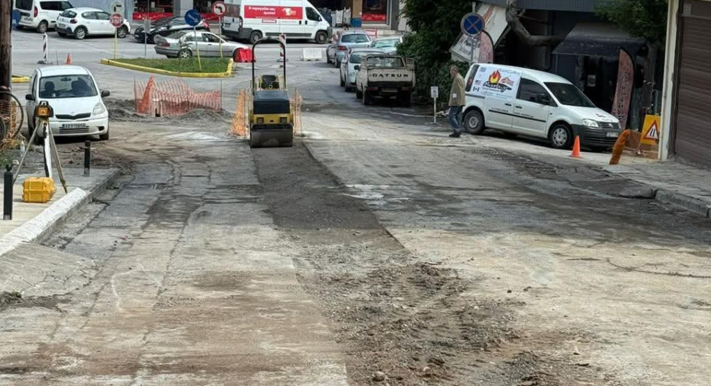 Συνεχίζονται οι Εργασίες Ανάπλασης στην Πόλη των Γιαννιτσών Συνεχίζονται οι Εργασίες Ανάπλασης στην Πόλη των Γιαννιτσών
