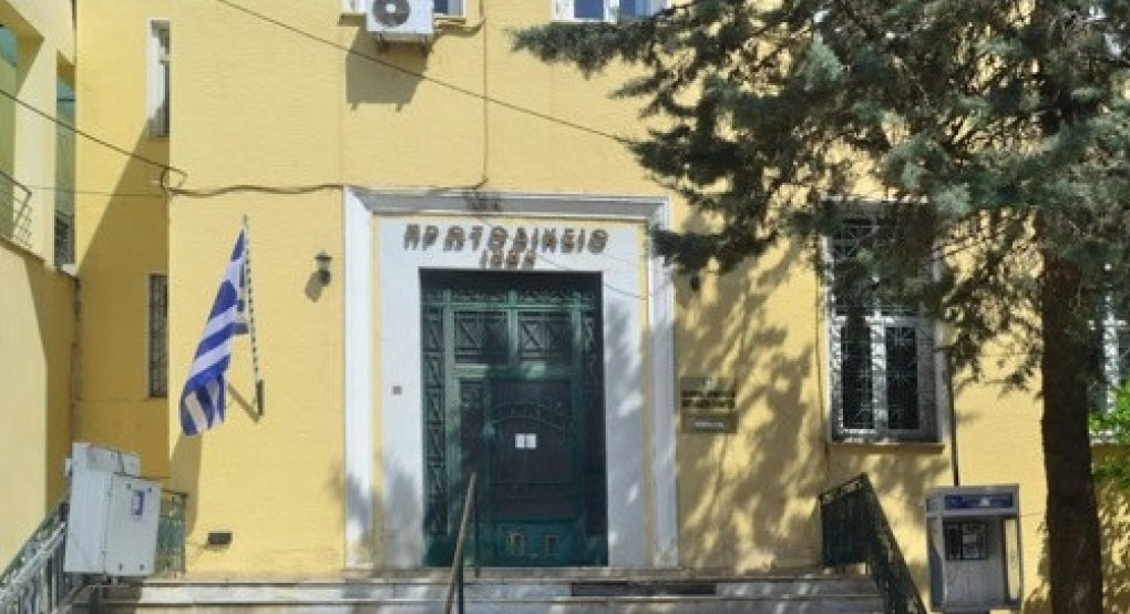 Δικηγορικός Σύλλογος Γιαννιτσών: Έγινε...40άρης! Δικηγορικός Σύλλογος Γιαννιτσών: Έγινε...40άρης!