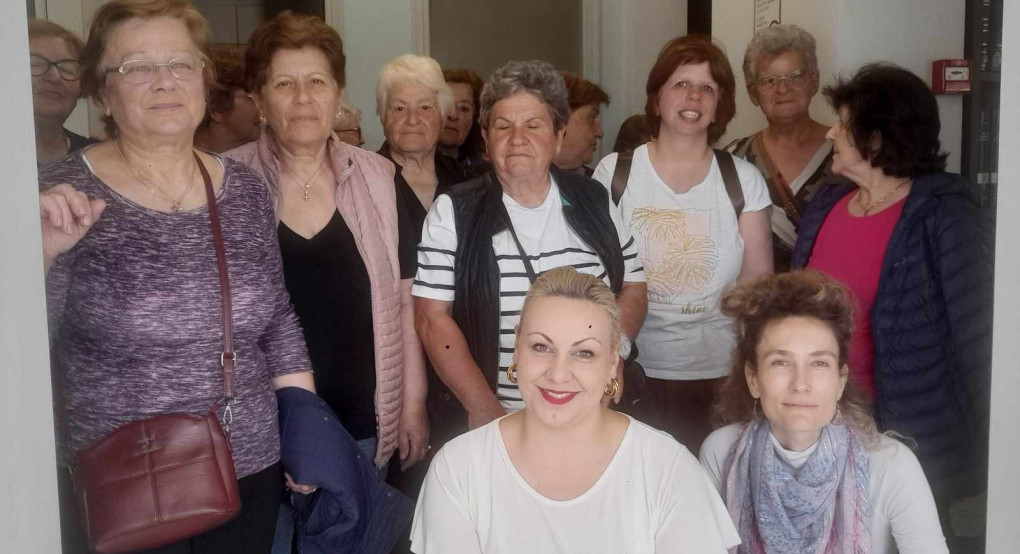 Κέντρο Συμβουλευτικής Υποστήριξης Γυναικών Δ. Βέροιας-Δράση Ενημέρωσης & Ευαισθητοποίησης με θέμα: «Βία στην τρίτη ηλικία» Κέντρο Συμβουλευτικής Υποστήριξης Γυναικών Δ. Βέροιας-Δράση Ενημέρωσης & Ευαισθητοποίησης με θέμα: «Βία στην τρίτη ηλικία»