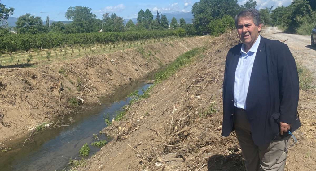 Αντιπεριφερειάρχης Πέλλας Δάνης Τζαμτζής: «Η αντιπλημμυρική θωράκιση της Πέλλας σημαντική προτεραιότητα στο τεχνικό μας πρόγραμμα» Αντιπεριφερειάρχης Πέλλας Δάνης Τζαμτζής: «Η αντιπλημμυρική θωράκιση της Πέλλας σημαντική προτεραιότητα στο τεχνικό μας πρόγραμμα»