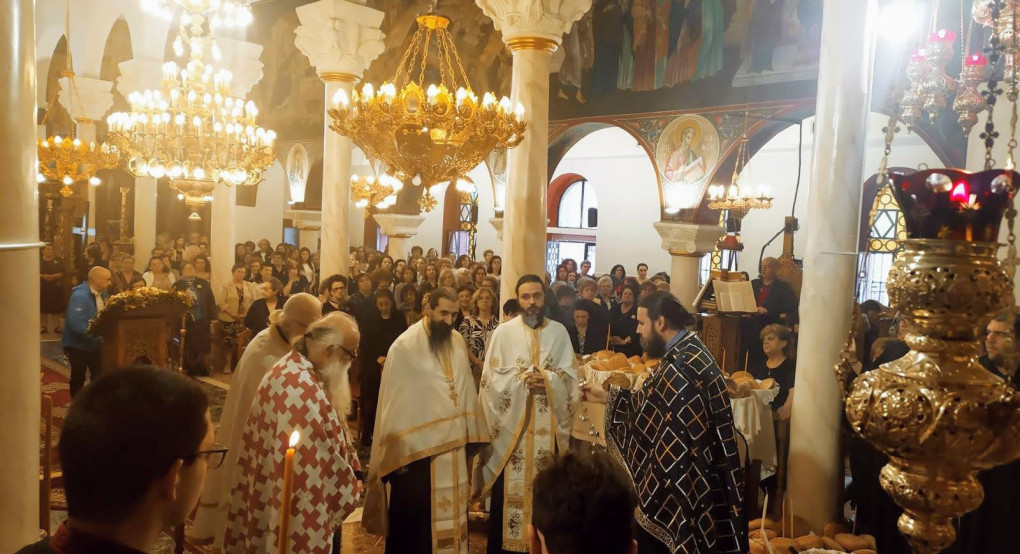 Πενθήμερος εορτασμός την μνήμης των αγίων ισαποστόλων Κωνσταντίνου και Ελένης, «Κωνσταντίνεια» στην ομώνυμη ενορία των Γιαννιτσών Πενθήμερος εορτασμός την μνήμης των αγίων ισαποστόλων Κωνσταντίνου και Ελένης, «Κωνσταντίνεια» στην ομώνυμη ενορία των Γιαννιτσών