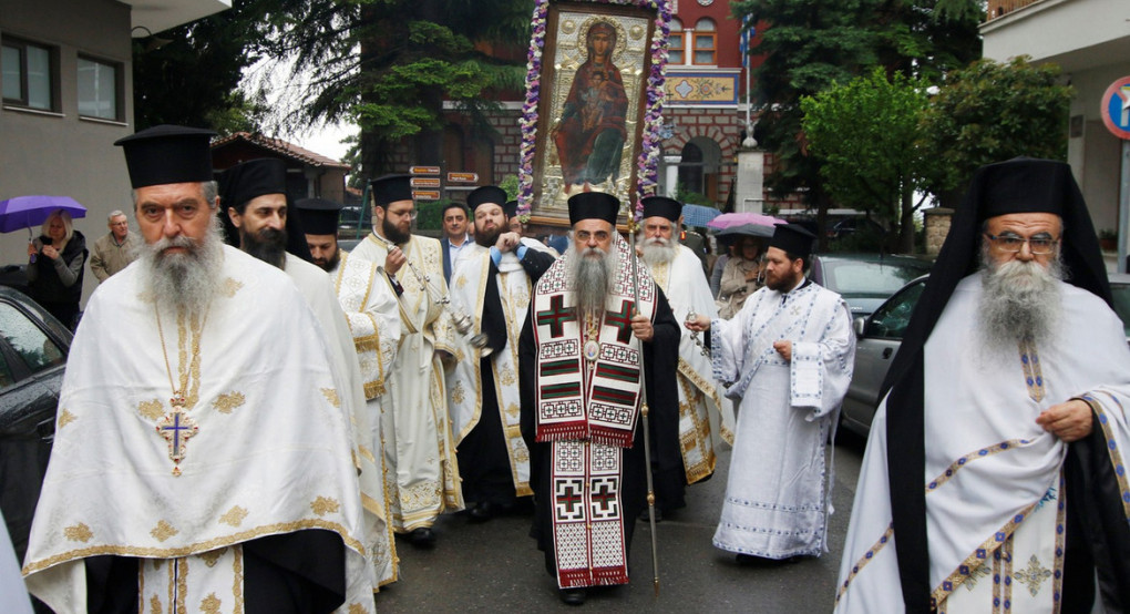 Με λαμπρότητα τελέστηκε η λιτάνευση της Παναγίας Ελεούσας στην Έδεσσα Με λαμπρότητα τελέστηκε η λιτάνευση της Παναγίας Ελεούσας στην Έδεσσα