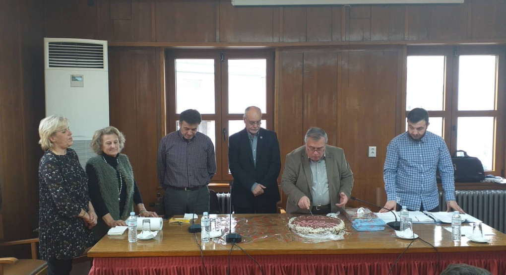 Ο ετήσιος χορός του συλλόγου του Εκπολιτιστικού Ομίλου "Πέλλα" στην Αξό 