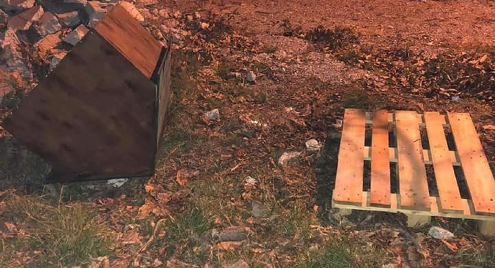 Έλεος! Κατέστρεψαν σπιτάκια αδέσποτων! 