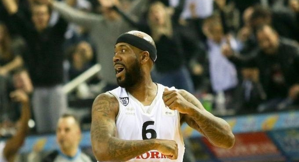 Με «ντόπες» οπαδών και Μπράουν η προπόνηση του ΠΑΟΚ