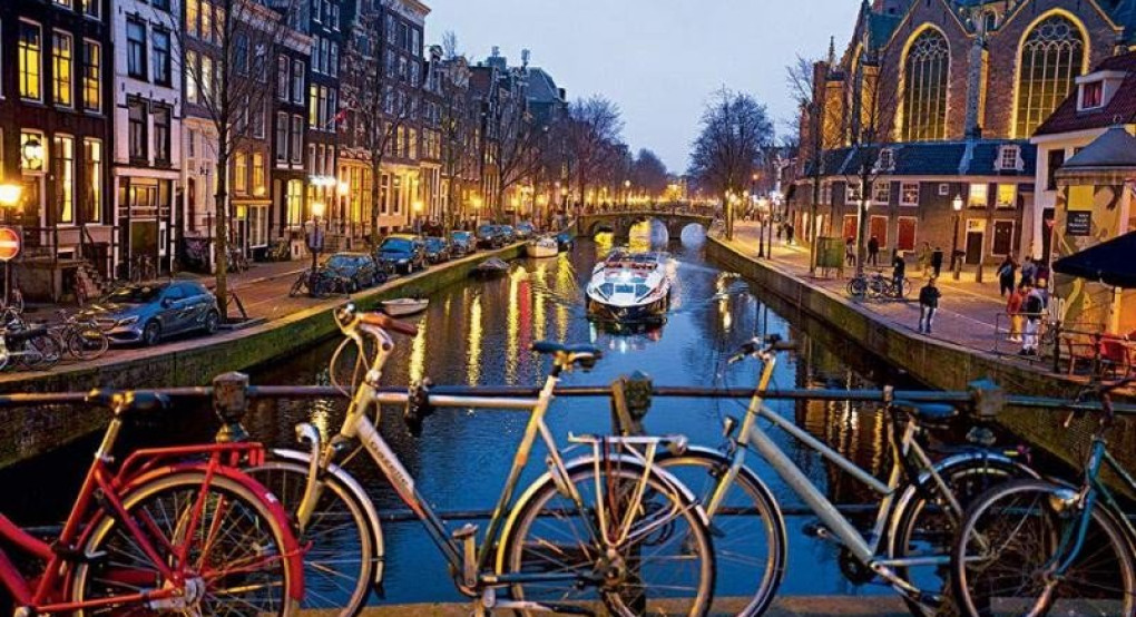 Το Άμστερνταμ σβήνει χρέη κατοίκων του: «Τα χρέη δημιουργούν στρες»