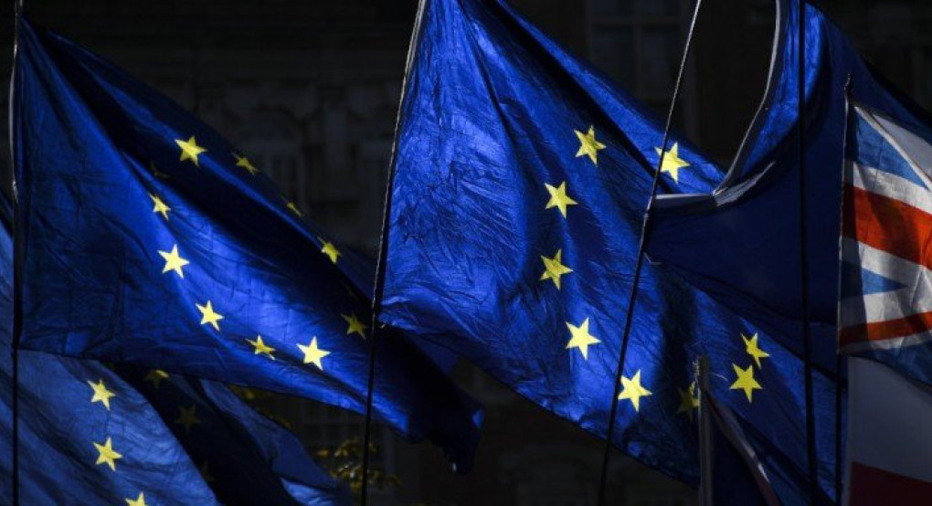 Κοροναϊός: Η Κομισιόν αποδεσμεύει 10 εκατ. ευρώ -Ξεκινά εντατική έρευνα για τη θεραπεία 