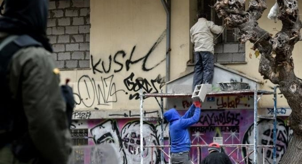 Εξάρχεια: Eπιχείρηση σε κτίριο που τελούσε υπό κατάληψη - 4 συλλήψεις