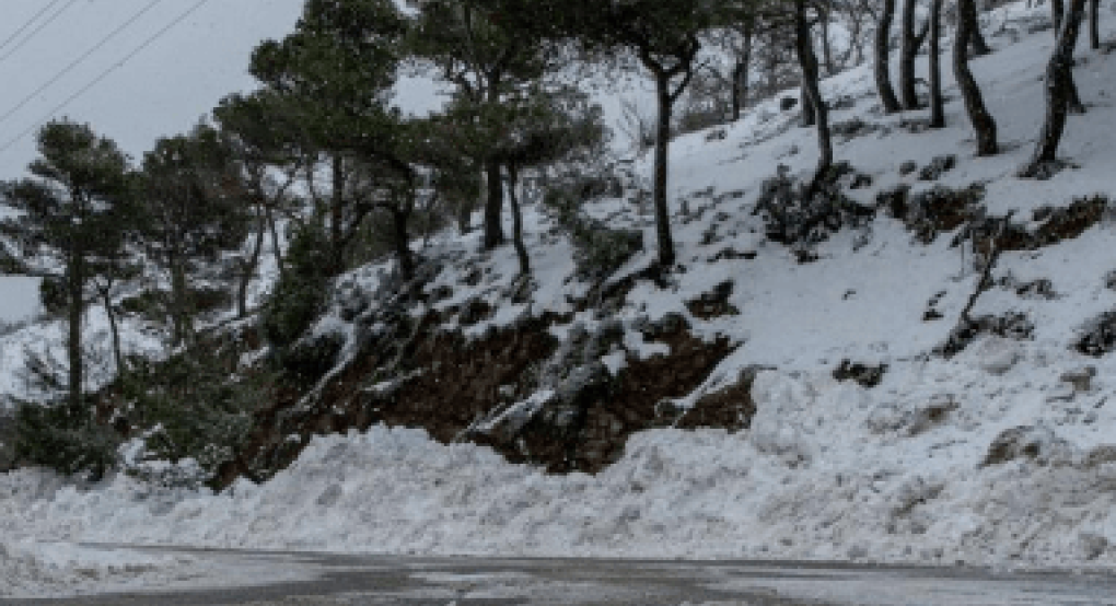 Έκτακτο Δελτίο ΕΜΥ: Χιόνια και θυελλώδεις άνεμοι τις επόμενες ώρες