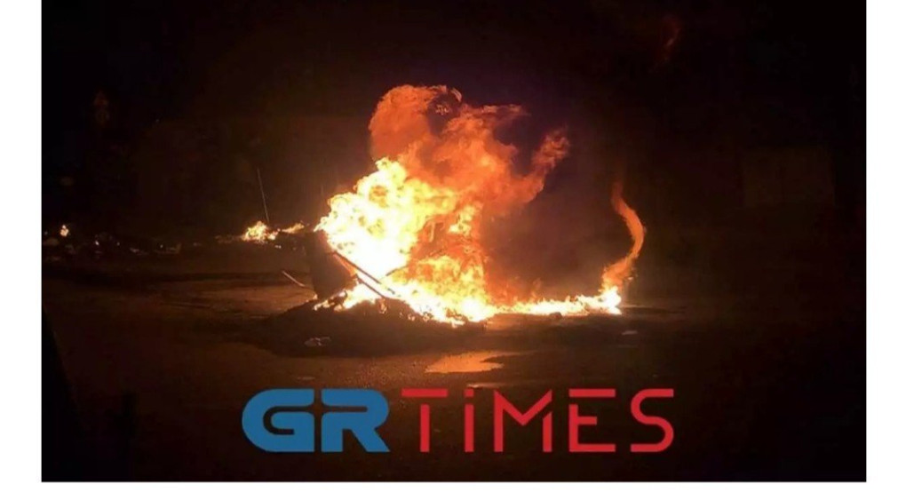 Λέσβος: Υπό πολιορκία αστυνομικοί... Πυροβολισμοί από πολίτες 