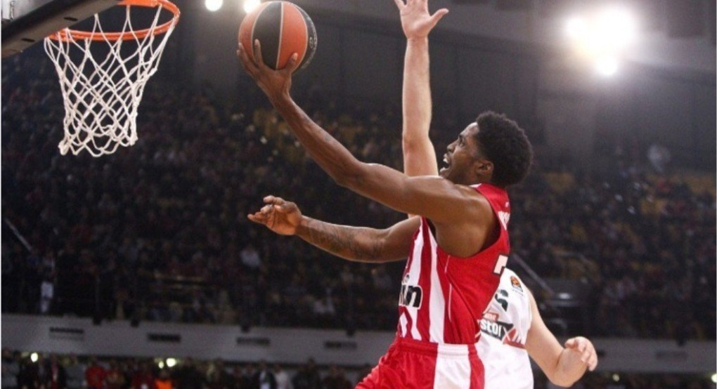 Κυρίαρχος ο Ολυμπιακός στο ντέρμπι της Euroleague 