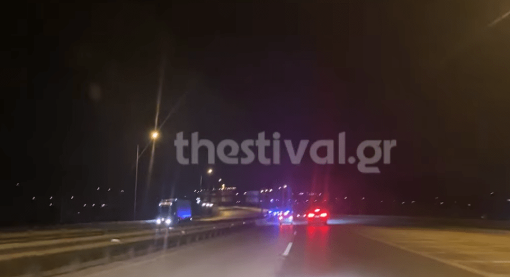 Θεσσαλονίκη: Καταδίωξη ΙΧ που μετέφερε 15 μετανάστες