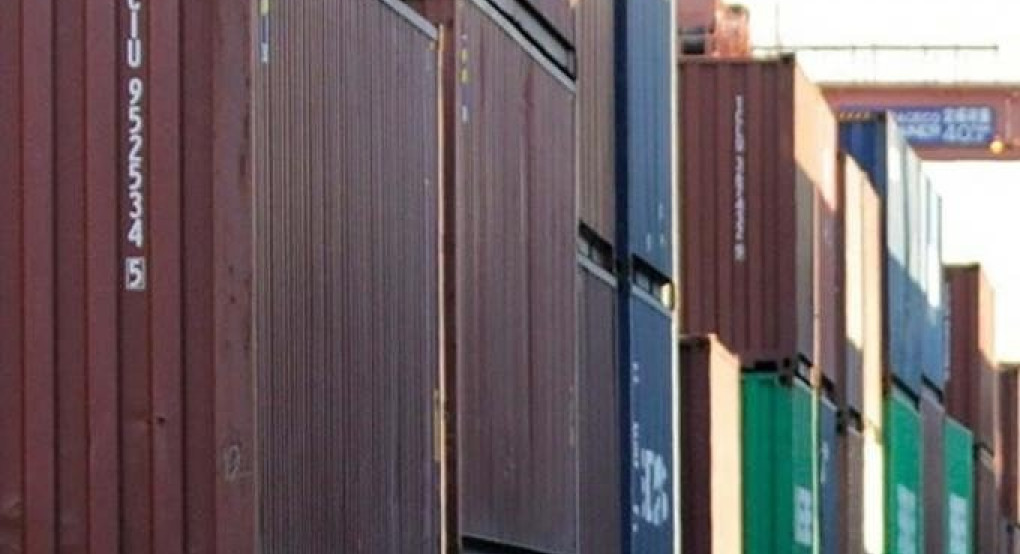 Μετανάστες βρέθηκαν κλειδωμένοι μέσα σε κοντέινερ στη Θεσσαλονίκη