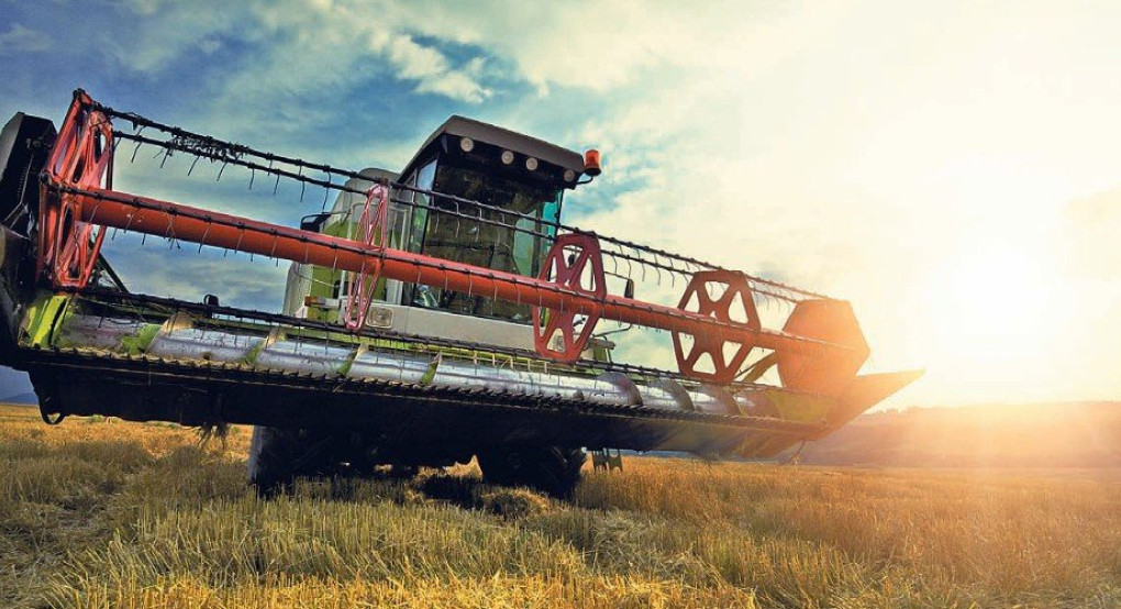 Δύο στους τρεις οι ωφελούμενοι αγρότες για την αγορά γεωργικών μηχανημάτων