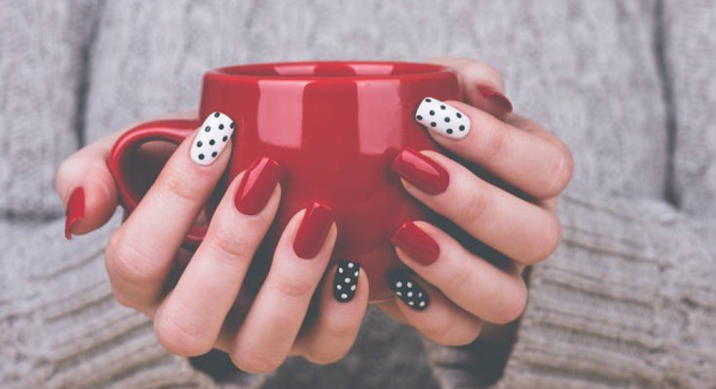 Το trend στα νύχια που υιοθετούν μαζικά τα celebrities