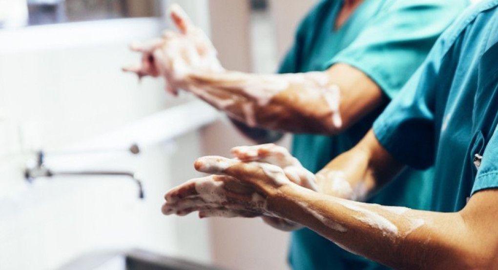 Πρόεδρος ΙΣΑ: Οι 300 Κινέζοι που έχασαν τη ζωή τους αντιστοιχούν σε 2,8 Έλληνες 