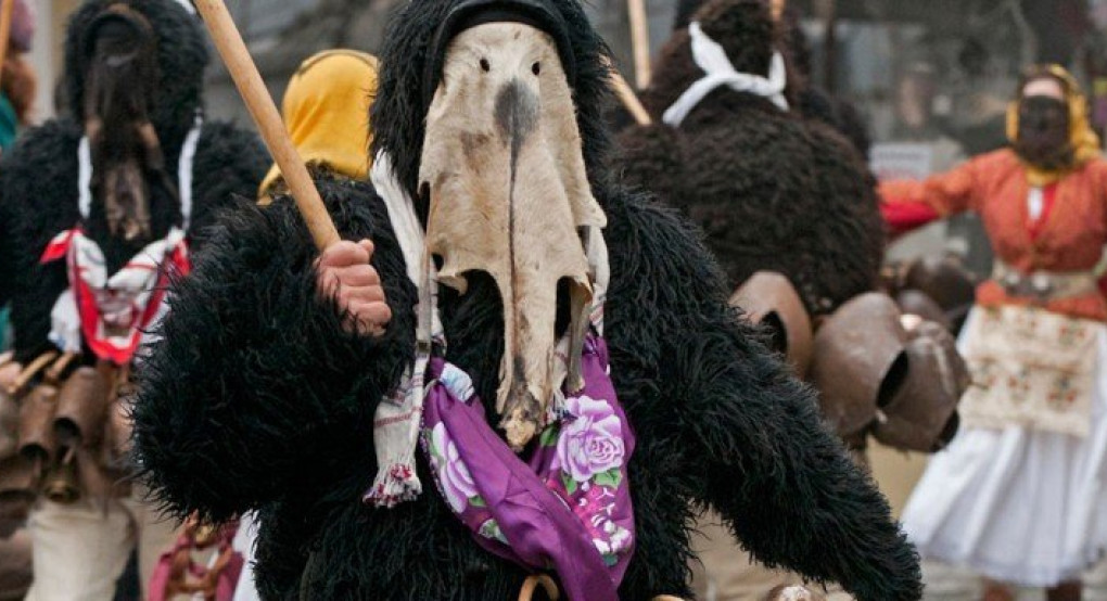 Απόκριες στη Σκύρο: Παραδοσιακό καρναβάλι με τον περίφημο «Χορό των γερόντων» 