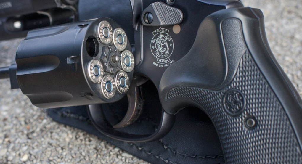 Παρίσι: Τούρκος έπαιξε ρώσικη ρουλέτα για να εντυπωσιάσει γυναίκα και σκοτώθηκε στην πρώτη απόπειρα!!