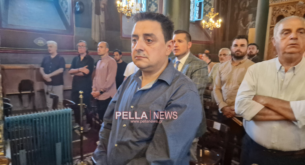Ο Δήμαρχος Έδεσσας Γιάννης Τσεπκεντζής στον Πανηγυρικό Εσπερινό της Ιεράς Μονής Αγίας Τριάδας Ο Δήμαρχος Έδεσσας Γιάννης Τσεπκεντζής στον Πανηγυρικό Εσπερινό της Ιεράς Μονής Αγίας Τριάδας
