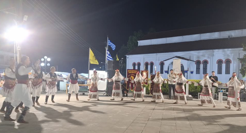 Με επιτυχία οι Πολιτιστικές Εκδηλώσεις του Συλλόγου «ΑΜΥΝΤΑΣ» Καλυβίων – Παρών και ο Αντιπεριφερειάρχης Πέλλας Ιορδάνης Τζαμτζής Με επιτυχία οι Πολιτιστικές Εκδηλώσεις του Συλλόγου «ΑΜΥΝΤΑΣ» Καλυβίων – Παρών και ο Αντιπεριφερειάρχης Πέλλας Ιορδάνης Τζαμτζής