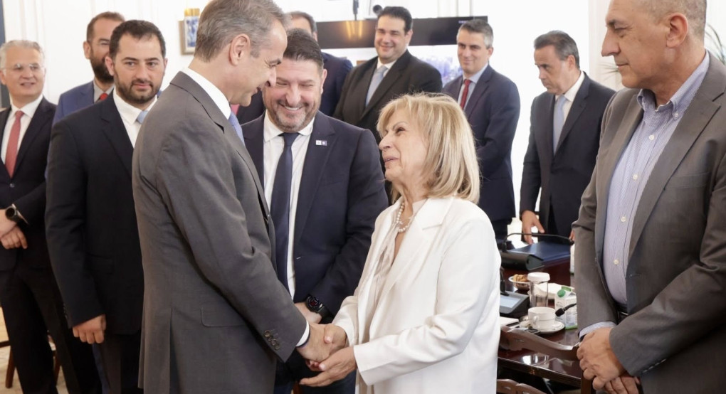 Σύσκεψη στο Μέγαρο Μαξίμου: Παρούσα η Αθηνά Αηδονά για κρίσιμα ζητήματα περιφερειακής ανάπτυξης Σύσκεψη στο Μέγαρο Μαξίμου: Παρούσα η Αθηνά Αηδονά για κρίσιμα ζητήματα περιφερειακής ανάπτυξης