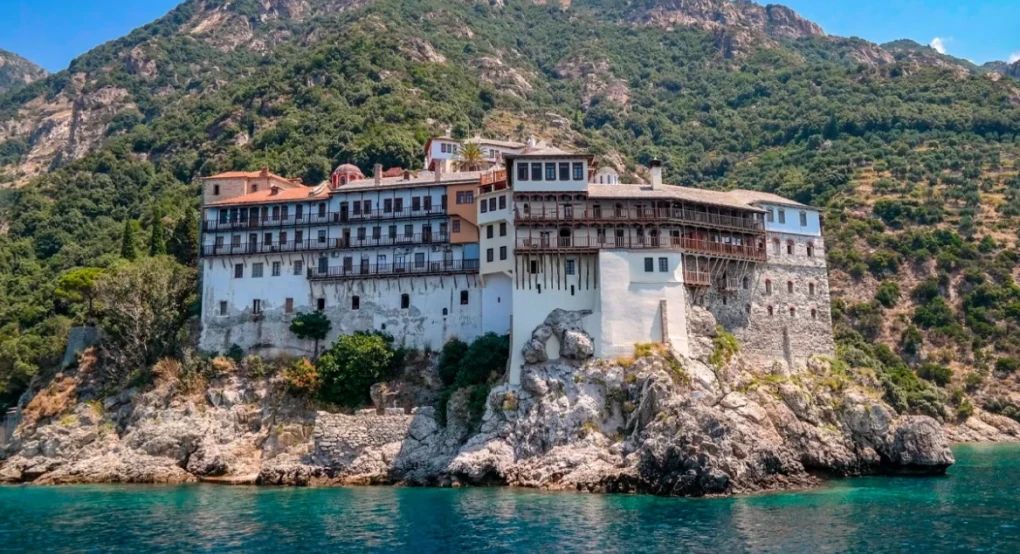 Σεισμός στο Άγιο Όρος: Γιατί θεωρούνται «περίεργο φαινόμενο» τα 5,3 Ρίχτερ - «Το ρήγμα μπορεί να δώσει και 5,7R» λέει ο Λέκκας Σεισμός στο Άγιο Όρος: Γιατί θεωρούνται «περίεργο φαινόμενο» τα 5,3 Ρίχτερ - «Το ρήγμα μπορεί να δώσει και 5,7R» λέει ο Λέκκας