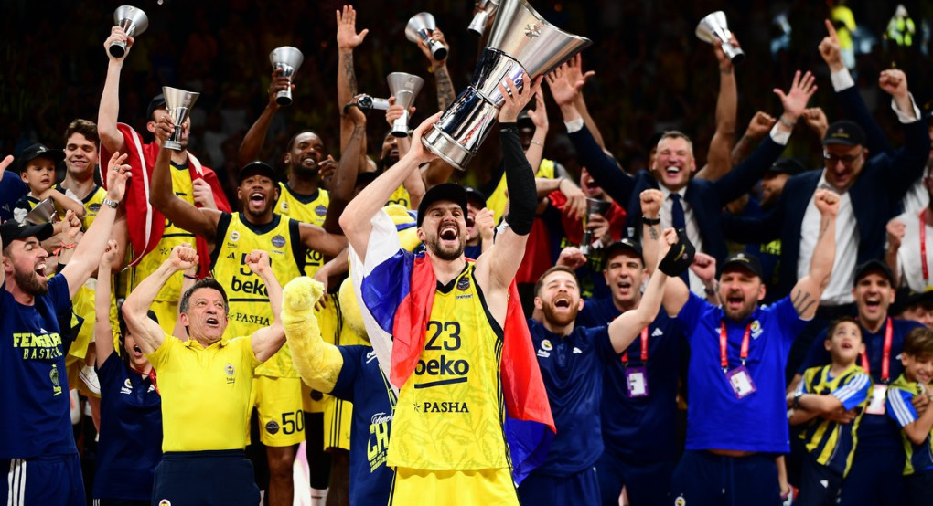 Final Four 2025, Μονακό – Φενέρμπαχτσε 70-81: Η Φενέρ του Γιασικεβίτσιους στην κορυφή της Ευρώπης Final Four 2025, Μονακό – Φενέρμπαχτσε 70-81: Η Φενέρ του Γιασικεβίτσιους στην κορυφή της Ευρώπης