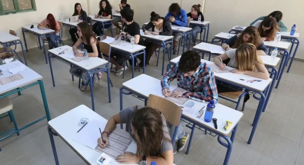 Πανελλαδικές 2025: Στη «μάχη» και τα ΕΠΑΛ σήμερα με το μάθημα των Νέων Ελληνικών Πανελλαδικές 2025: Στη «μάχη» και τα ΕΠΑΛ σήμερα με το μάθημα των Νέων Ελληνικών