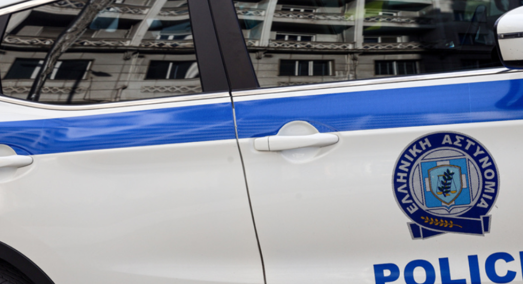Αλεξάνδρεια: "Φορτωμένο" τσαντάκι με 5000 ευρώ έκανε "φτερά" Αλεξάνδρεια: "Φορτωμένο" τσαντάκι με 5000 ευρώ έκανε "φτερά"