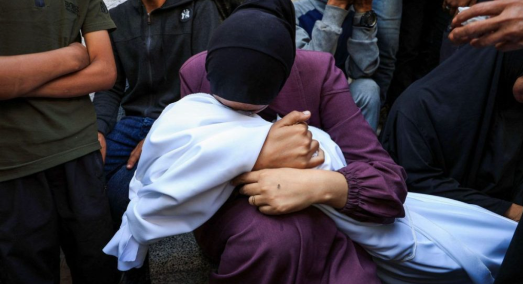 Γάζα: Πάνω από 130 πεινασμένοι σκοτώθηκαν σε κέντρα διανομής βοήθειας μέσα σε δύο εβδομάδες Γάζα: Πάνω από 130 πεινασμένοι σκοτώθηκαν σε κέντρα διανομής βοήθειας μέσα σε δύο εβδομάδες