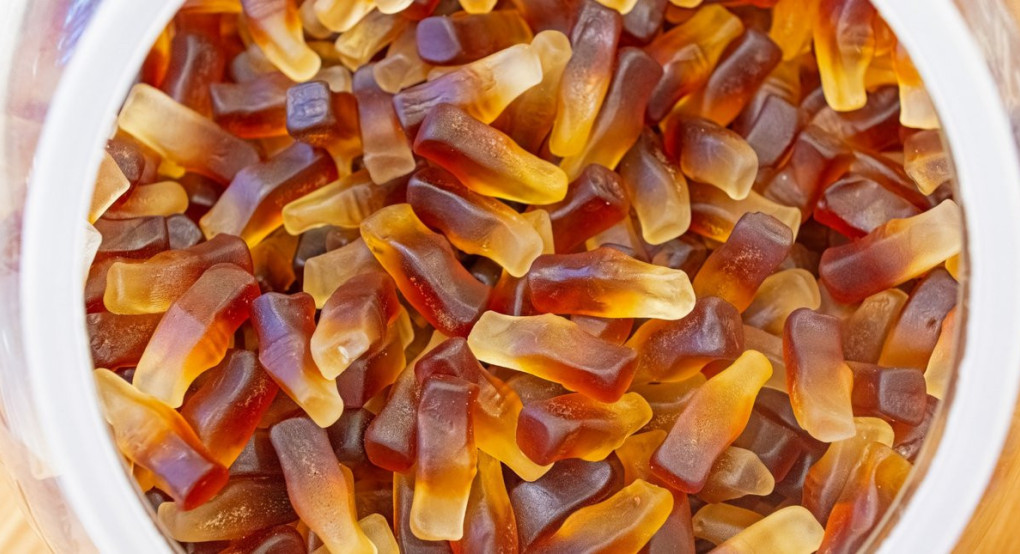 Η Haribo ανακαλεί ζελεδάκια στην Ολλανδία -Βρέθηκε κάνναβη σε συσκευασίες, ζαλάδα και αδιαθεσία ένιωσαν καταναλωτές Η Haribo ανακαλεί ζελεδάκια στην Ολλανδία -Βρέθηκε κάνναβη σε συσκευασίες, ζαλάδα και αδιαθεσία ένιωσαν καταναλωτές