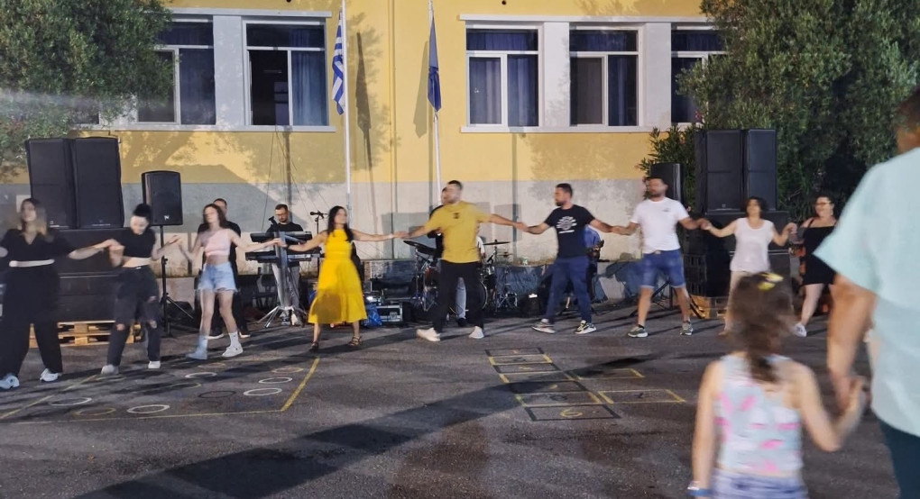 Παρουσία του Δημάρχου Αλμωπίας στον Χορό του Ηρακλή Γαρεφείου – Στήριξη στην Τοπική Ποδοσφαιρική Κοινότητα και Πρωτοβουλία για Ρύθμιση Αθλητικών Χώρων Παρουσία του Δημάρχου Αλμωπίας στον Χορό του Ηρακλή Γαρεφείου – Στήριξη στην Τοπική Ποδοσφαιρική Κοινότητα και Πρωτοβουλία για Ρύθμιση Αθλητικών Χώρων