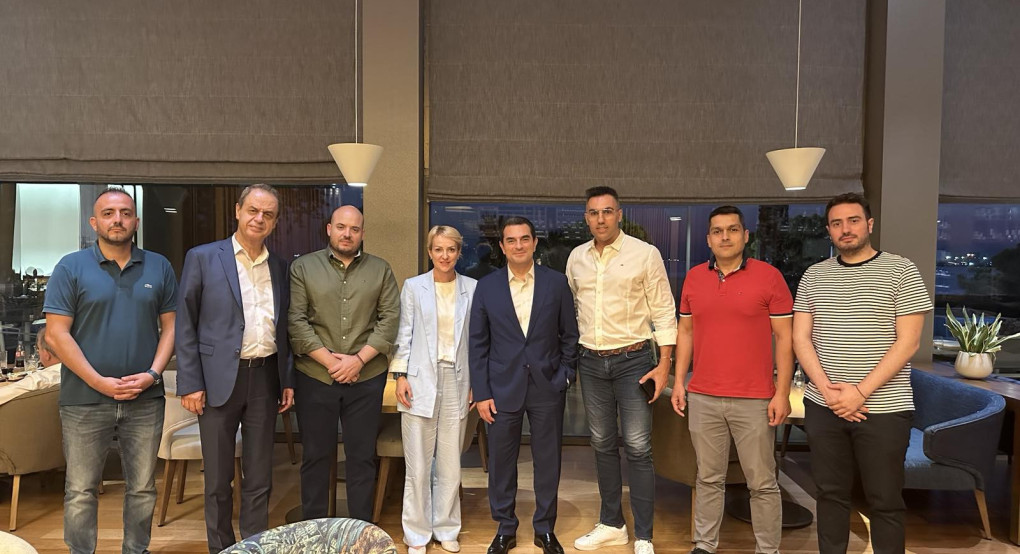Ένωση Αξιωματικών Ελληνικής Αστυνομίας Κεντρικής Μακεδονίας-Συνάντηση με τον Γραμματέα της Πολιτικής Επιτροπής, την Εκπρόσωπο Τύπου και τον Γραμματέα Οργανωτικού του κυβερνώντος κόμματος Ένωση Αξιωματικών Ελληνικής Αστυνομίας Κεντρικής Μακεδονίας-Συνάντηση με τον Γραμματέα της Πολιτικής Επιτροπής, την Εκπρόσωπο Τύπου και τον Γραμματέα Οργανωτικού του κυβερνώντος κόμματος