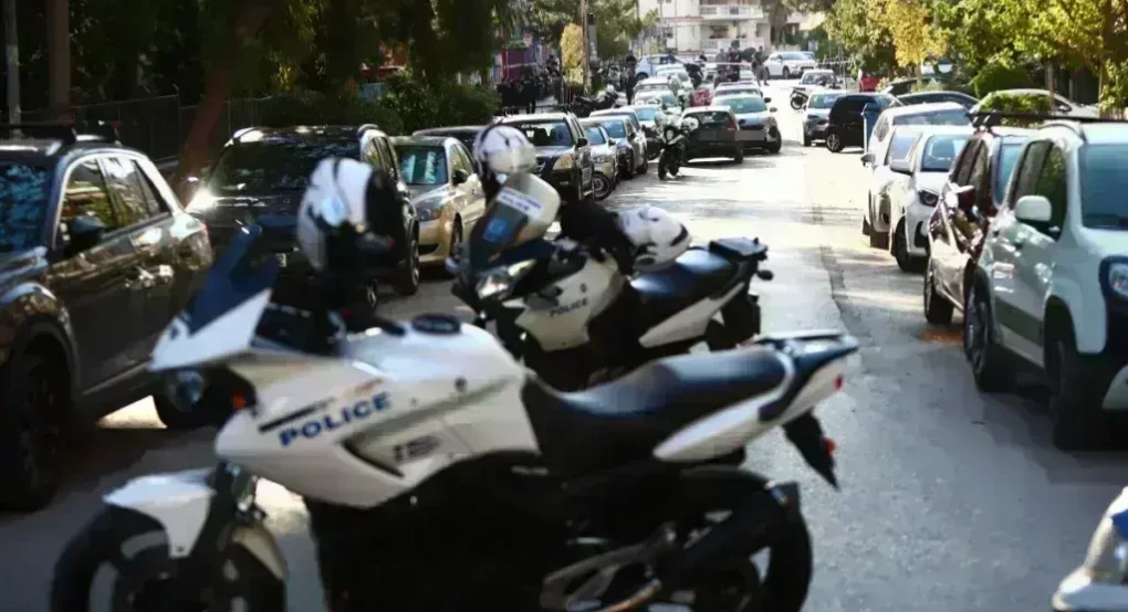 Θεσσαλονίκη: «Θερμοκήπιο» κάνναβης σε διαμέρισμα – Συνελήφθη ένας 42χρονος Θεσσαλονίκη: «Θερμοκήπιο» κάνναβης σε διαμέρισμα – Συνελήφθη ένας 42χρονος