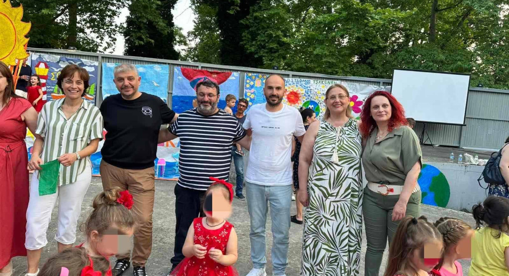 Καλοκαιρινή Γιορτή Αποφοίτησης για τους μικρούς μαθητές των Παιδικών Σταθμών του Δήμου Αλμωπίας 19 Ιουνίου 2025 Καλοκαιρινή Γιορτή Αποφοίτησης για τους μικρούς μαθητές των Παιδικών Σταθμών του Δήμου Αλμωπίας 19 Ιουνίου 2025