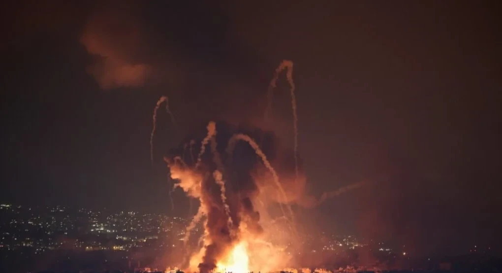 Ισραηλινός στρατός ανακοινώνει πλήγμα σε εγκαταστάσεις φυγοκέντρισης στην Τεχεράνη Ισραηλινός στρατός ανακοινώνει πλήγμα σε εγκαταστάσεις φυγοκέντρισης στην Τεχεράνη