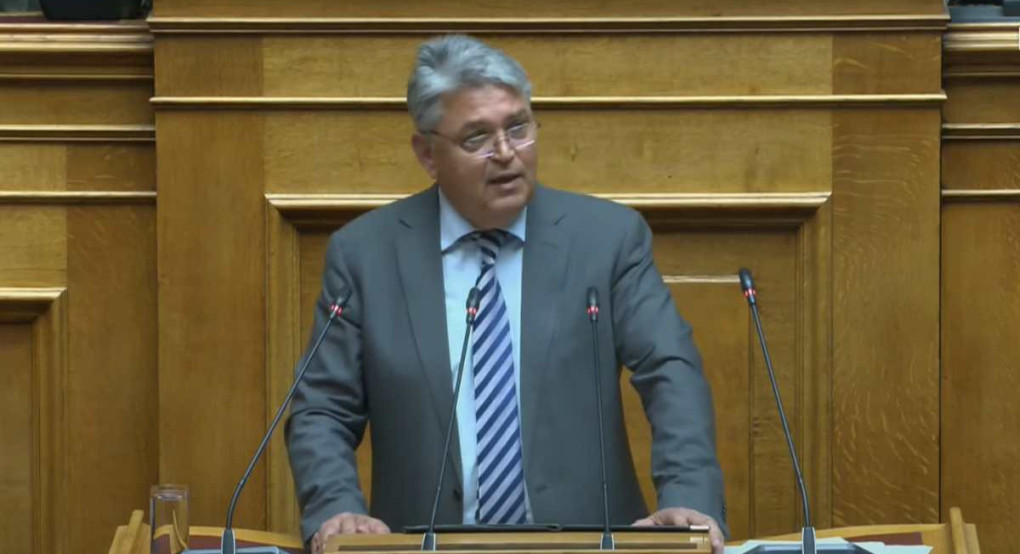 Νατσιός σε Μητσοτάκη: «Στο πολιτικό τρίο δεν σας ξεπερνάει κανείς» Νατσιός σε Μητσοτάκη: «Στο πολιτικό τρίο δεν σας ξεπερνάει κανείς»