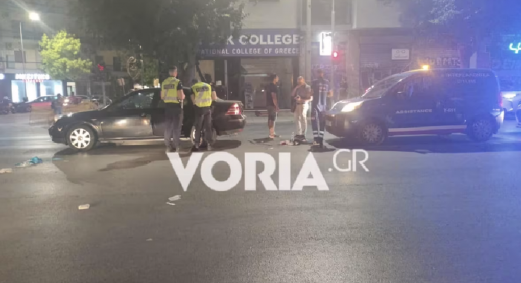 Τραγωδία στη Θεσσαλονίκη: Νεκρός ο 32χρονος που παρασύρθηκε από ΙΧ στην Καμάρα - Νοσηλεύεται ο δεύτερος πεζός Τραγωδία στη Θεσσαλονίκη: Νεκρός ο 32χρονος που παρασύρθηκε από ΙΧ στην Καμάρα - Νοσηλεύεται ο δεύτερος πεζός