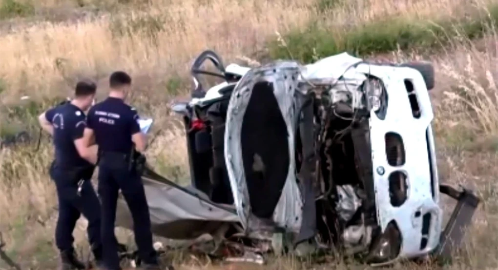 Θανατηφόρο τροχαίο: Νεκρός ο 23χρονος – Σοβαρά τραυματισμένοι οι δύο 20χρονοι Θανατηφόρο τροχαίο: Νεκρός ο 23χρονος – Σοβαρά τραυματισμένοι οι δύο 20χρονοι