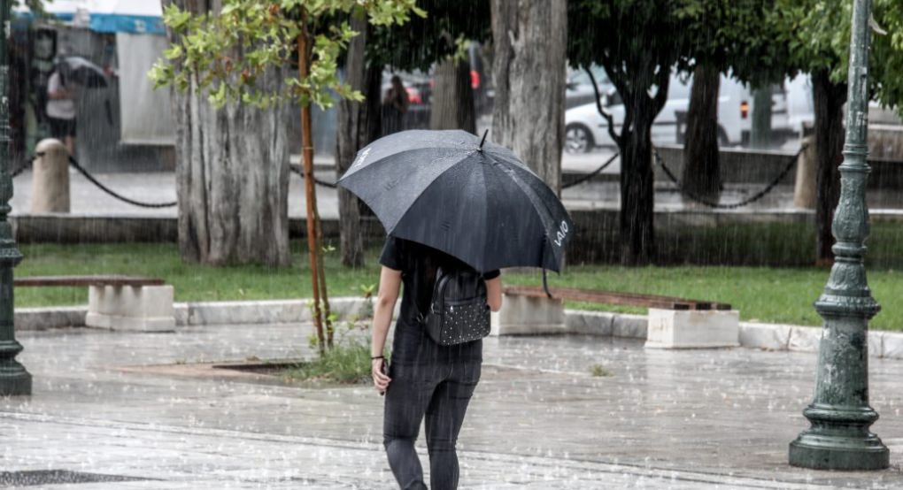Αλλαγή του καιρού με βροχές και καταιγίδες την Παρασκευή και το Σάββατο Αλλαγή του καιρού με βροχές και καταιγίδες την Παρασκευή και το Σάββατο