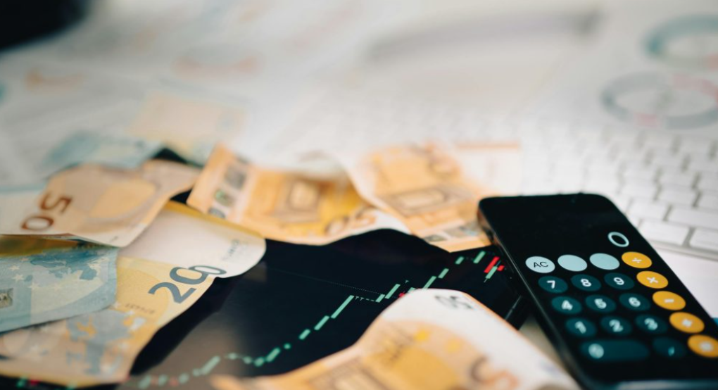 S&P Global: Με το ζόρι… “ανασαίνει” η οικονομία της Ευρωζώνης S&P Global: Με το ζόρι… “ανασαίνει” η οικονομία της Ευρωζώνης