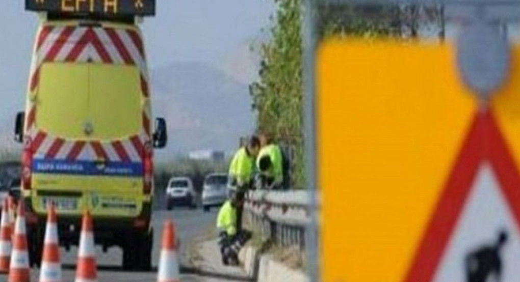 Εργασίες κοπής πρασίνου στην Ε.Ο.2 Θεσσαλονίκης- Ν.Μουδανιών και στο παράπλευρο οδικό δίκτυο από την ΠΚΜ Εργασίες κοπής πρασίνου στην Ε.Ο.2 Θεσσαλονίκης- Ν.Μουδανιών και στο παράπλευρο οδικό δίκτυο από την ΠΚΜ