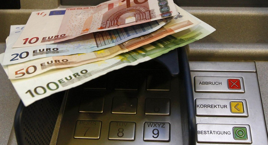 ΔΥΠΑ - Voucher «μαμούθ» δίνει ζεστά ως 2750€ σε 200.000 πολίτες με 2 κινήσεις ΔΥΠΑ - Voucher «μαμούθ» δίνει ζεστά ως 2750€ σε 200.000 πολίτες με 2 κινήσεις