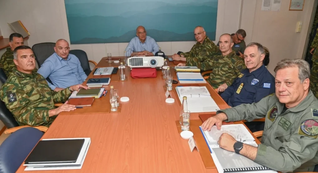 Δένδιας: Σύσκεψη εν πλω στο «Περσέας» για την υλοποίηση της «Ατζέντας 2030»