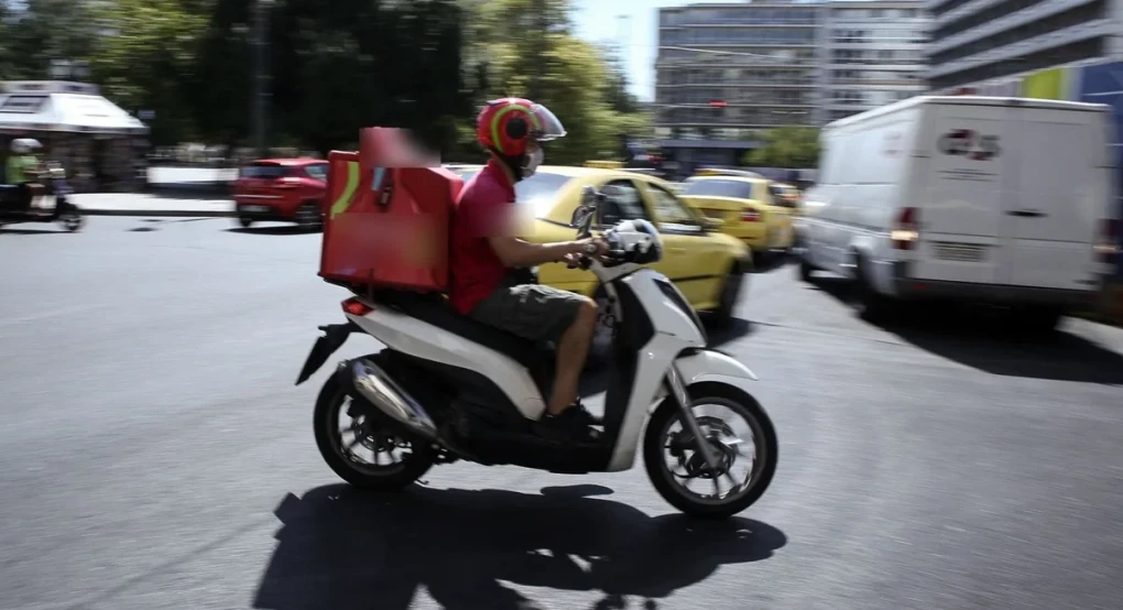 Υποχρεωτική παύση χειρωνακτικών εργασιών και delivery σε εξωτερικό χώρο για 5 ώρες σήμερα στη Θεσσαλονίκη λόγω καύσωνα