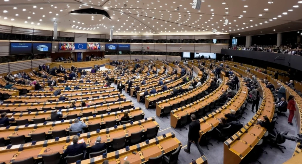 Σκόπια : Αφαιρούνται οι αναφορές σε «μακεδονική εθνική ταυτότητα και γλώσσα» από την ευρωπαϊκή Έκθεση Προόδου Σκόπια : Αφαιρούνται οι αναφορές σε «μακεδονική εθνική ταυτότητα και γλώσσα» από την ευρωπαϊκή Έκθεση Προόδου
