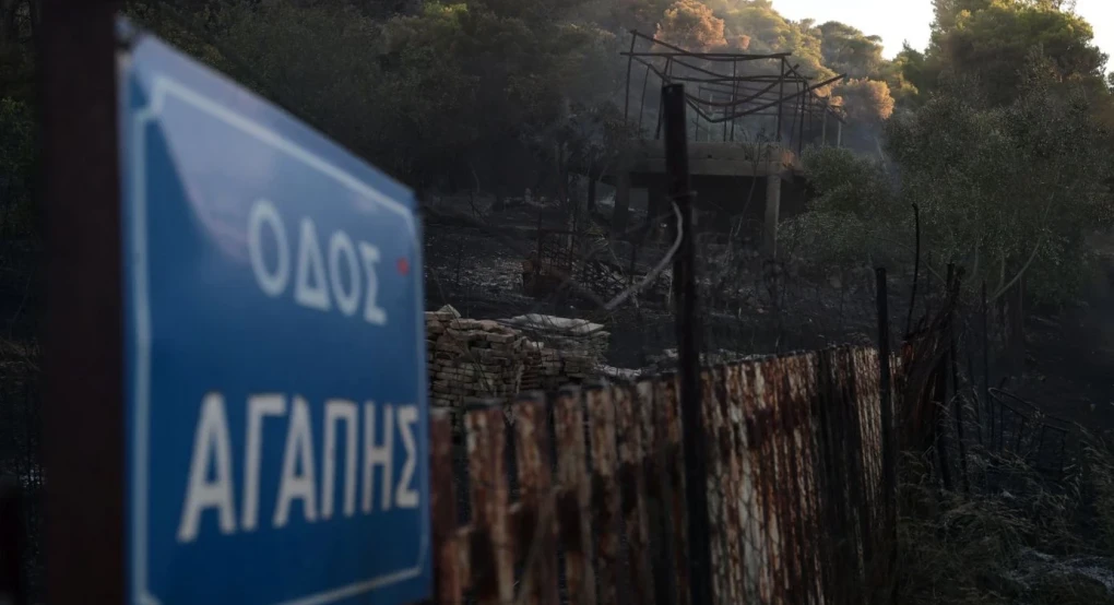 Η επόμενη ημέρα μετά τη μεγάλη φωτιά στην Αττική: Κάηκαν σπίτια σε Πικέρμι, Ραφήνα, Σπάτα Η επόμενη ημέρα μετά τη μεγάλη φωτιά στην Αττική: Κάηκαν σπίτια σε Πικέρμι, Ραφήνα, Σπάτα