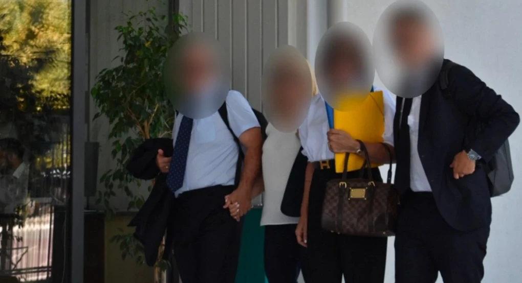 Λάρισα: Ποινή φυλάκισης 4 ετών και πρόστιμο 40.000 ευρώ στον καρδιοχειρουργό για το «φακελάκι» Λάρισα: Ποινή φυλάκισης 4 ετών και πρόστιμο 40.000 ευρώ στον καρδιοχειρουργό για το «φακελάκι»