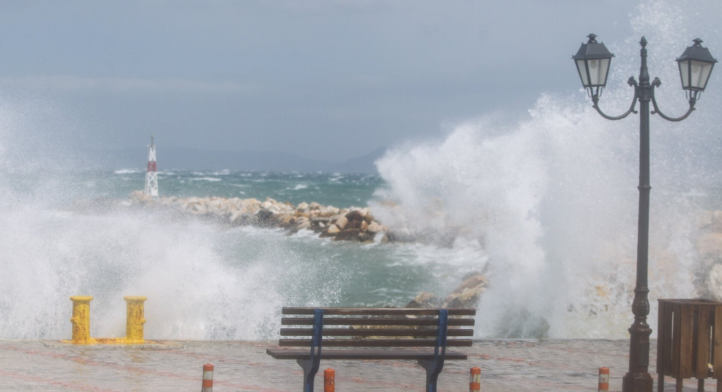 Καιρός: Πέφτει σήμερα η θερμοκρασία αλλά επιμένουν τα μποφόρ -Πολύ υψηλός κίνδυνος πυρκαγιάς σε 7 περιφέρειες Καιρός: Πέφτει σήμερα η θερμοκρασία αλλά επιμένουν τα μποφόρ -Πολύ υψηλός κίνδυνος πυρκαγιάς σε 7 περιφέρειες