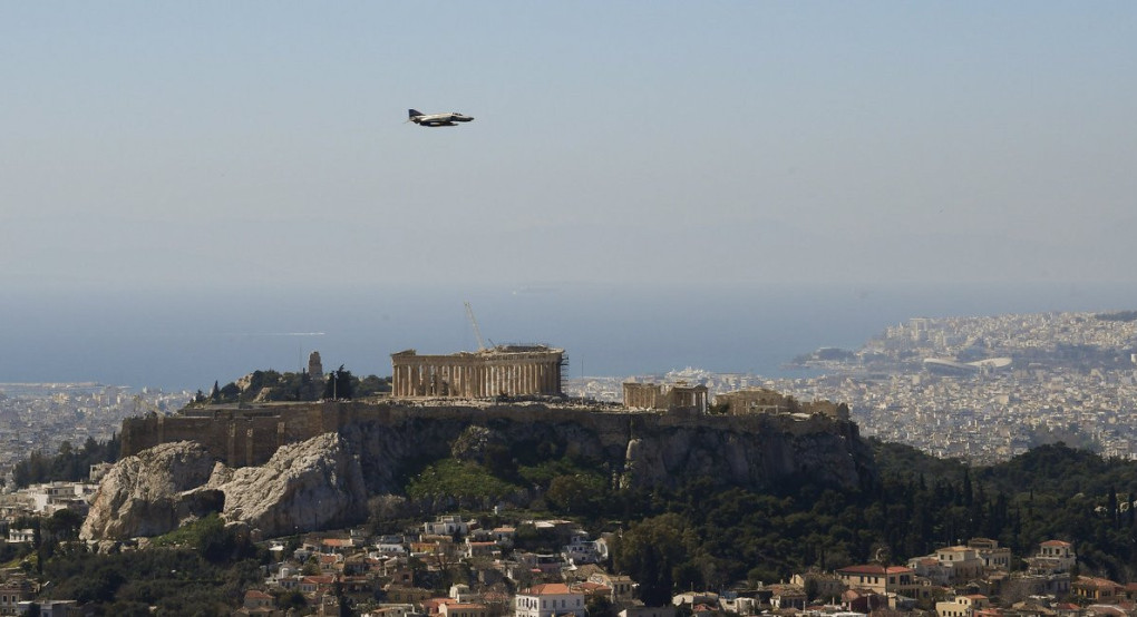 Μαχητικά αεροσκάφη θα πετάξουν πάνω από την Αττική -Γιατί θα κάνουν διελεύσεις